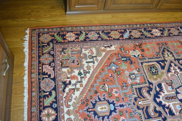 Handwoven Heriz Style Wool Area Rug