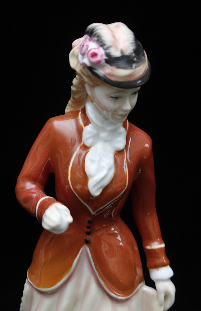 Royal Doulton Figurine "Sarah"