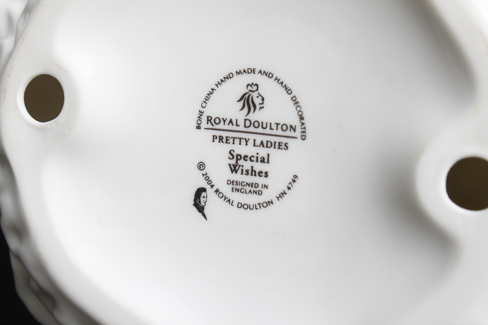 Royal Doulton Figurine "Special Wishes"