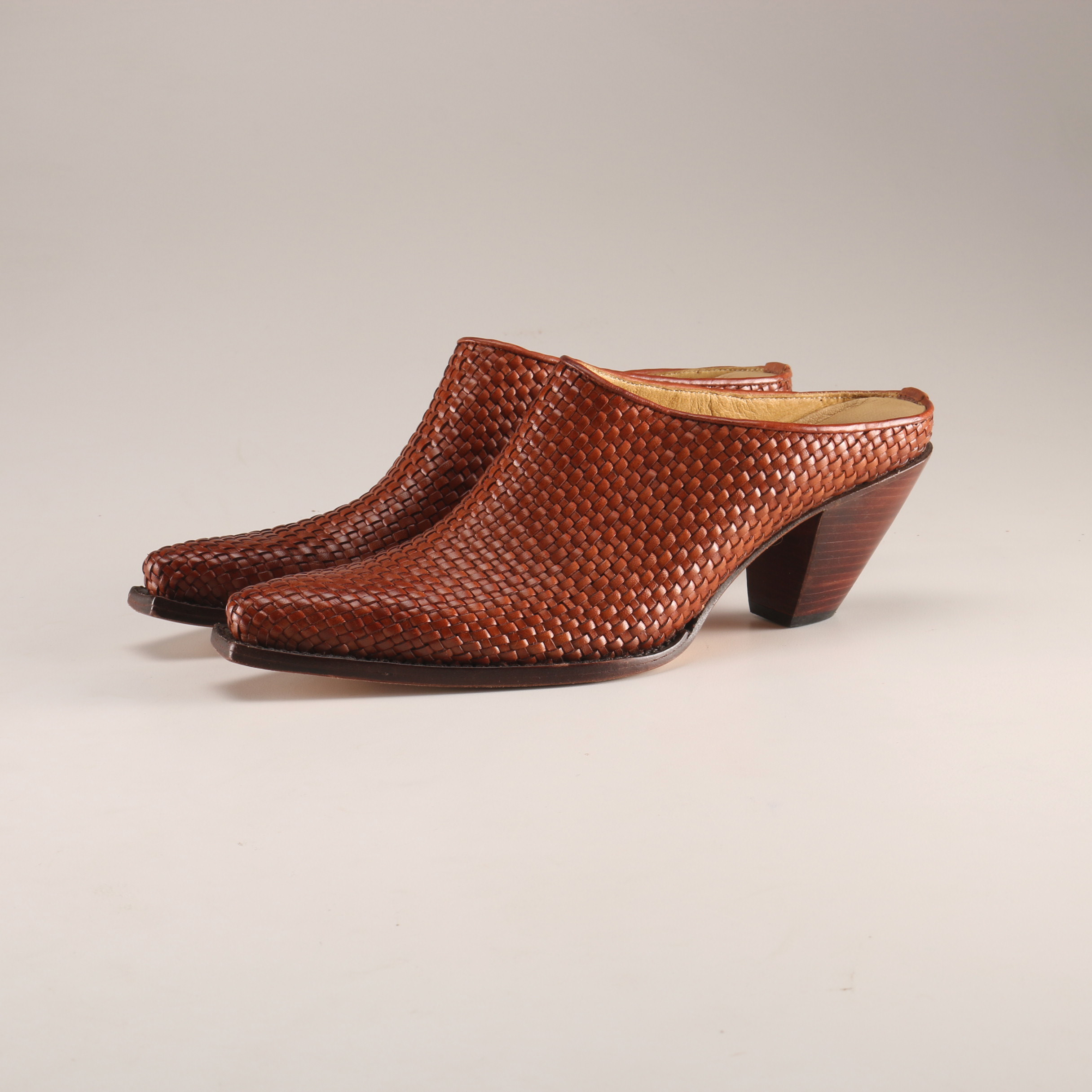 Women's Charlie Horse Mules