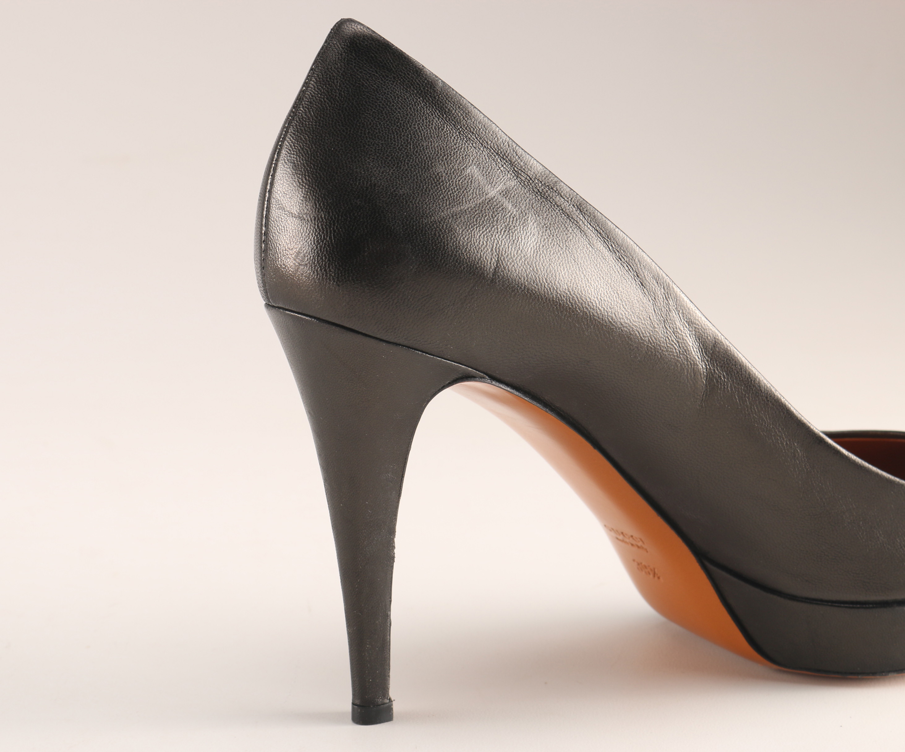 Pair of Black Gucci Heels, Size 8.5