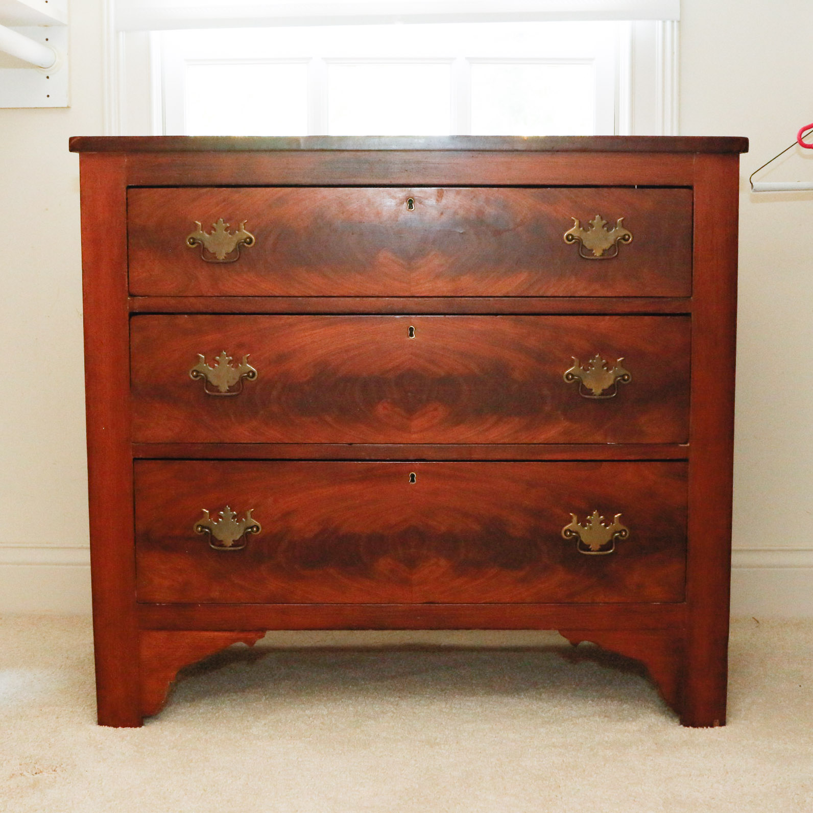 Antique Mahogany Chest of Drawers