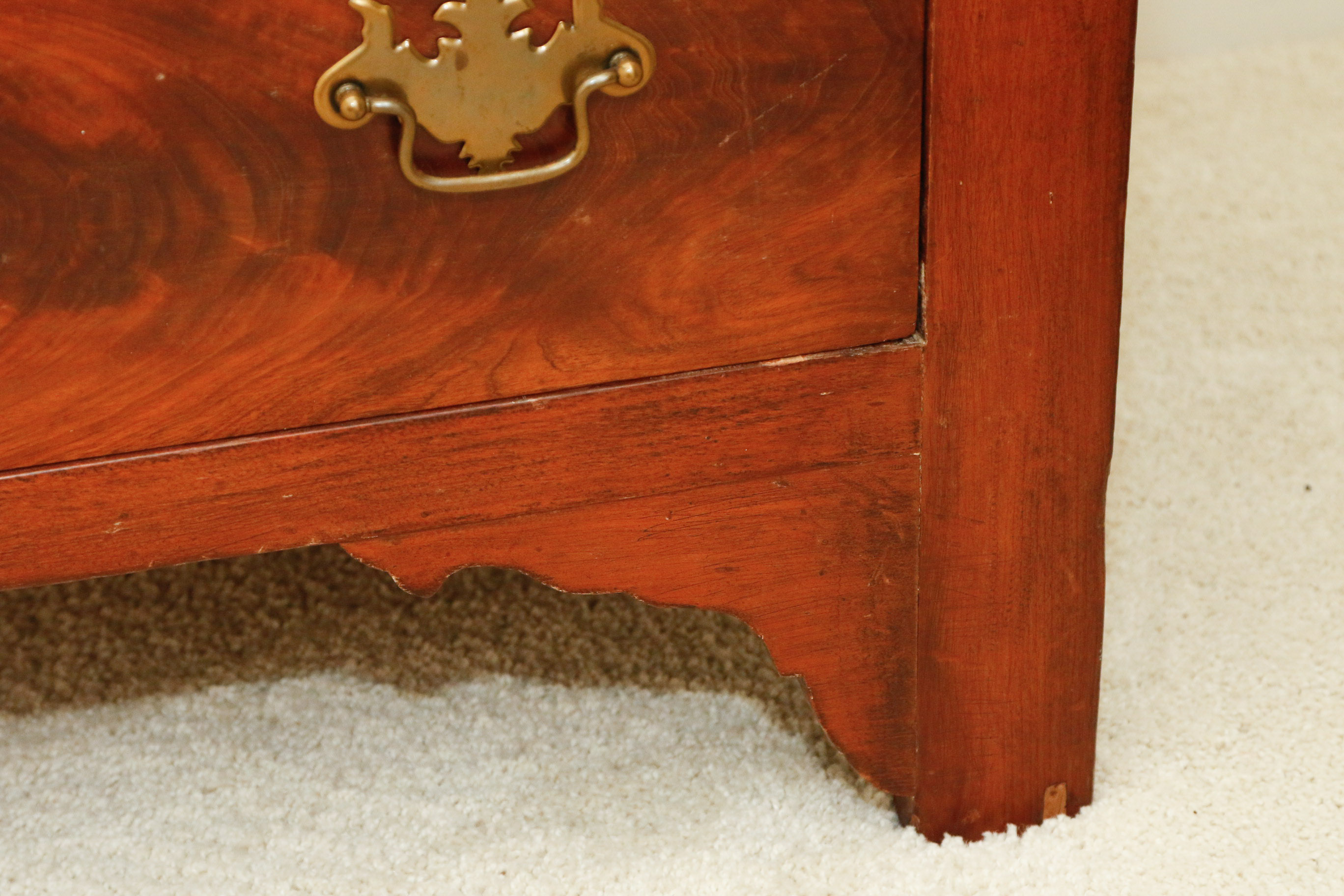 Antique Mahogany Chest of Drawers