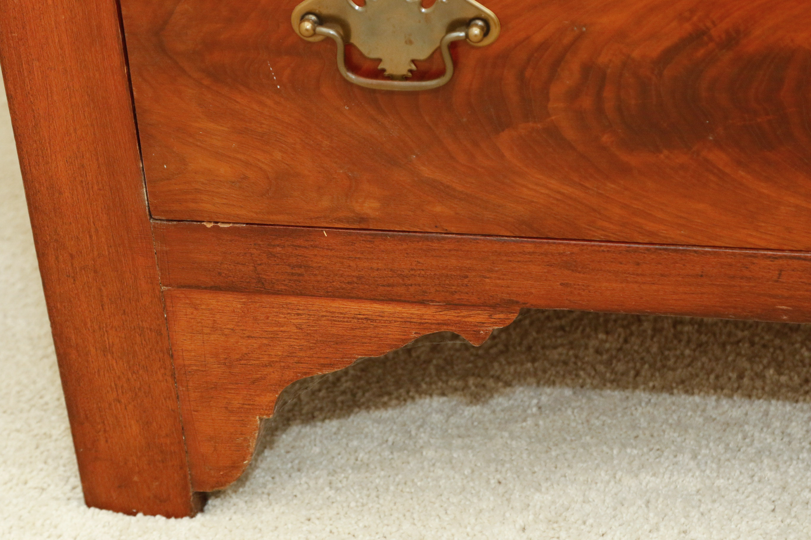 Antique Mahogany Chest of Drawers