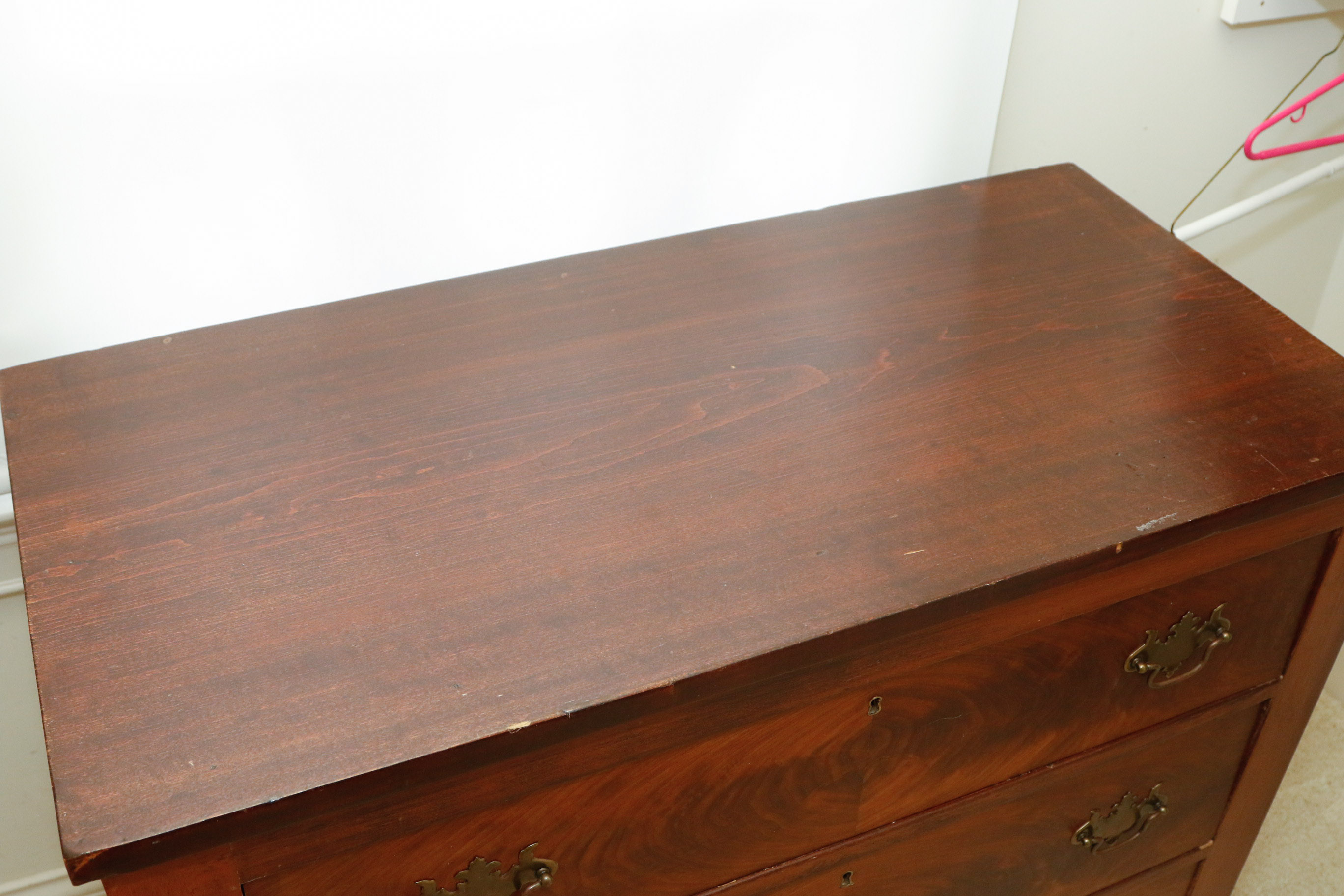 Antique Mahogany Chest of Drawers