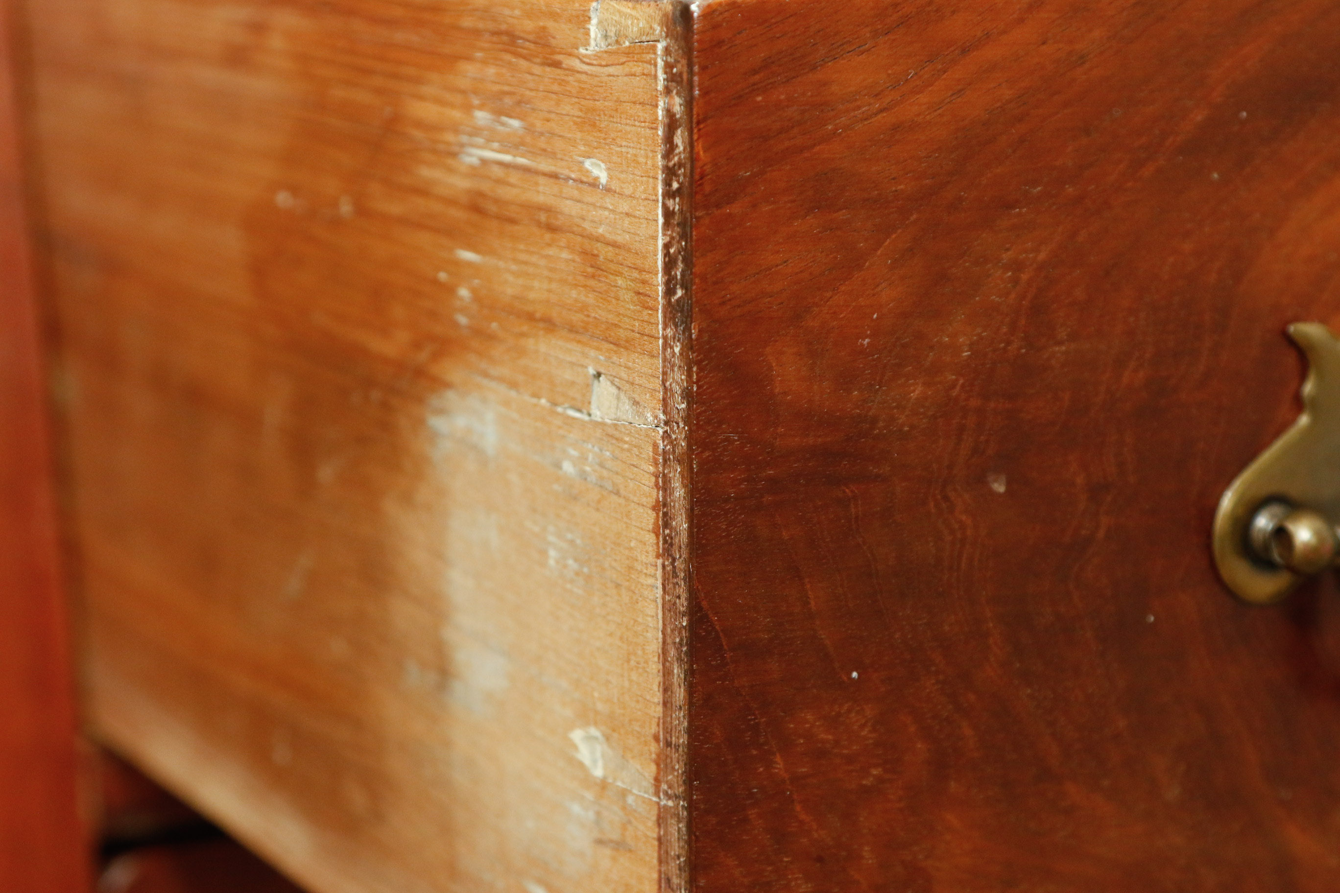 Antique Mahogany Chest of Drawers