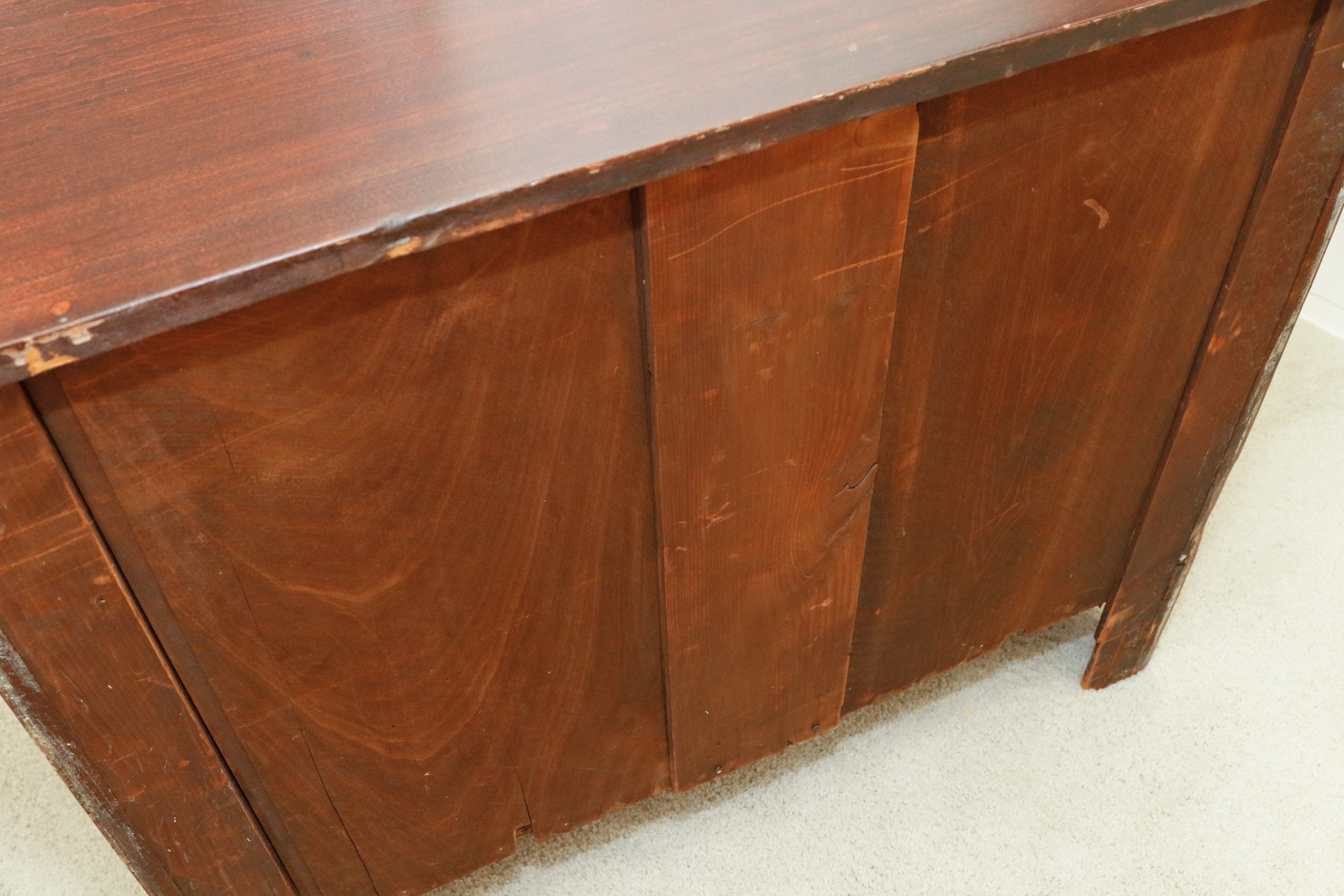 Antique Mahogany Chest of Drawers