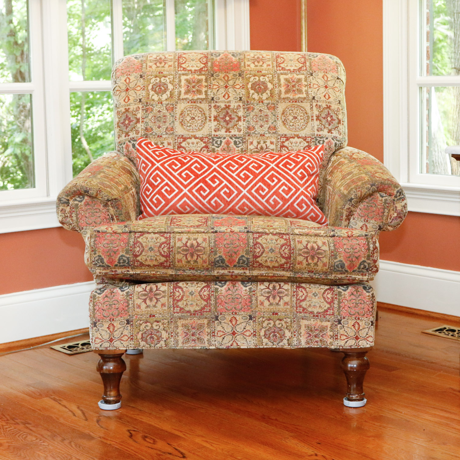 Pembrook Chair Corp. Arm Chair