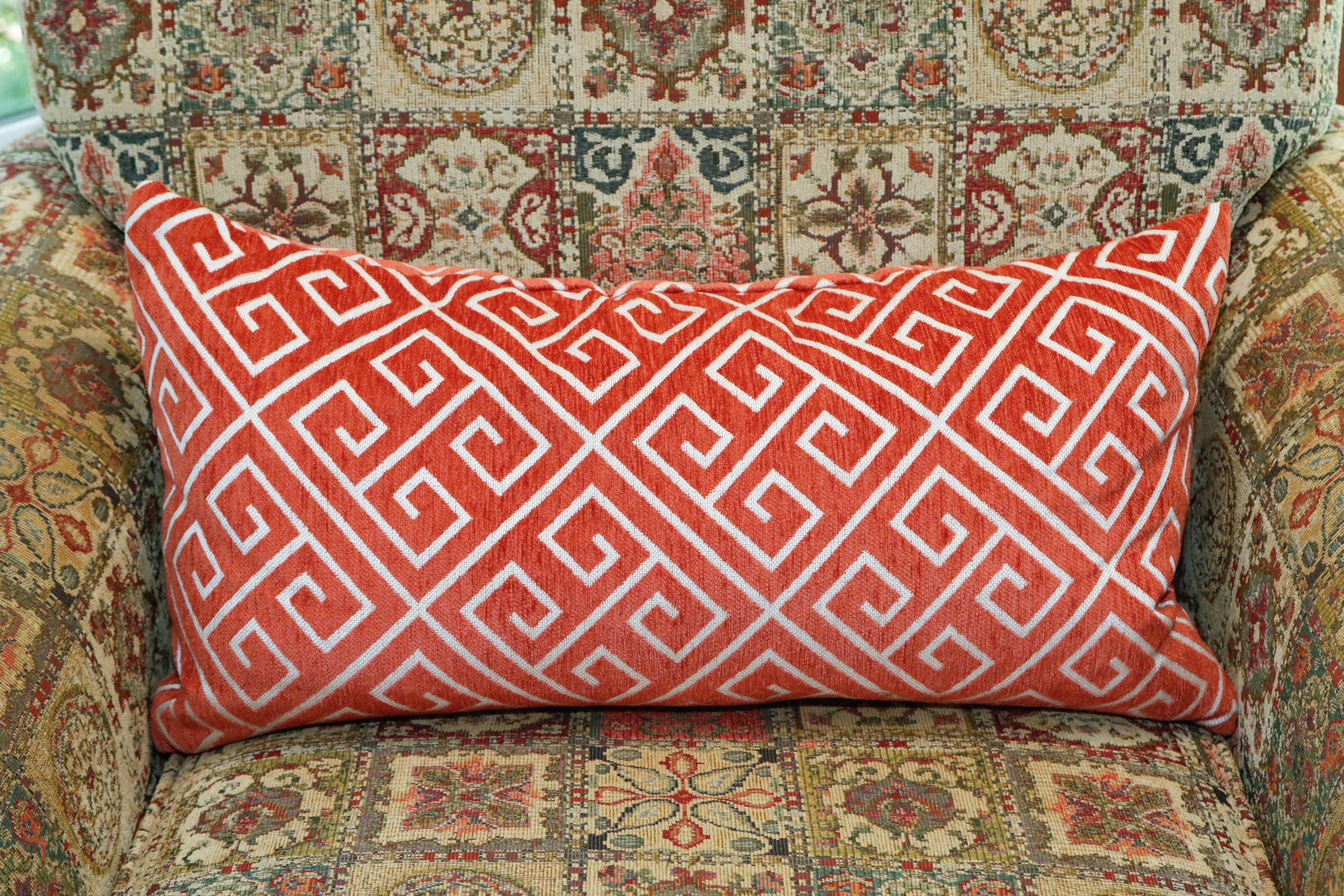 Pembrook Chair Corp. Arm Chair