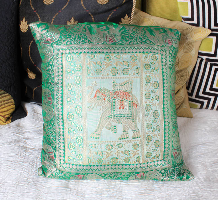 Rattan and Bamboo Day Bed With Decorative Throw Pillows