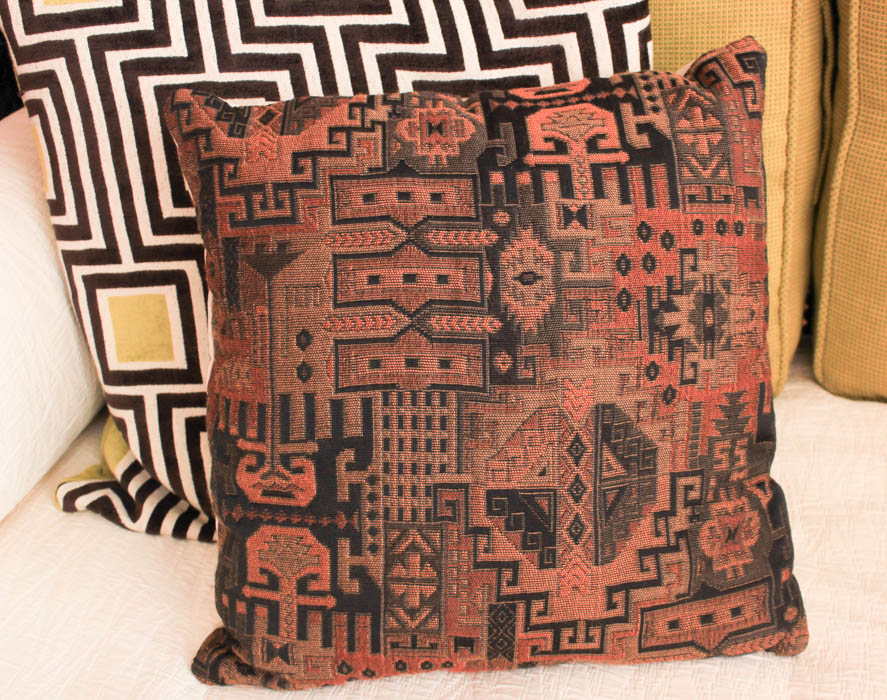 Rattan and Bamboo Day Bed With Decorative Throw Pillows