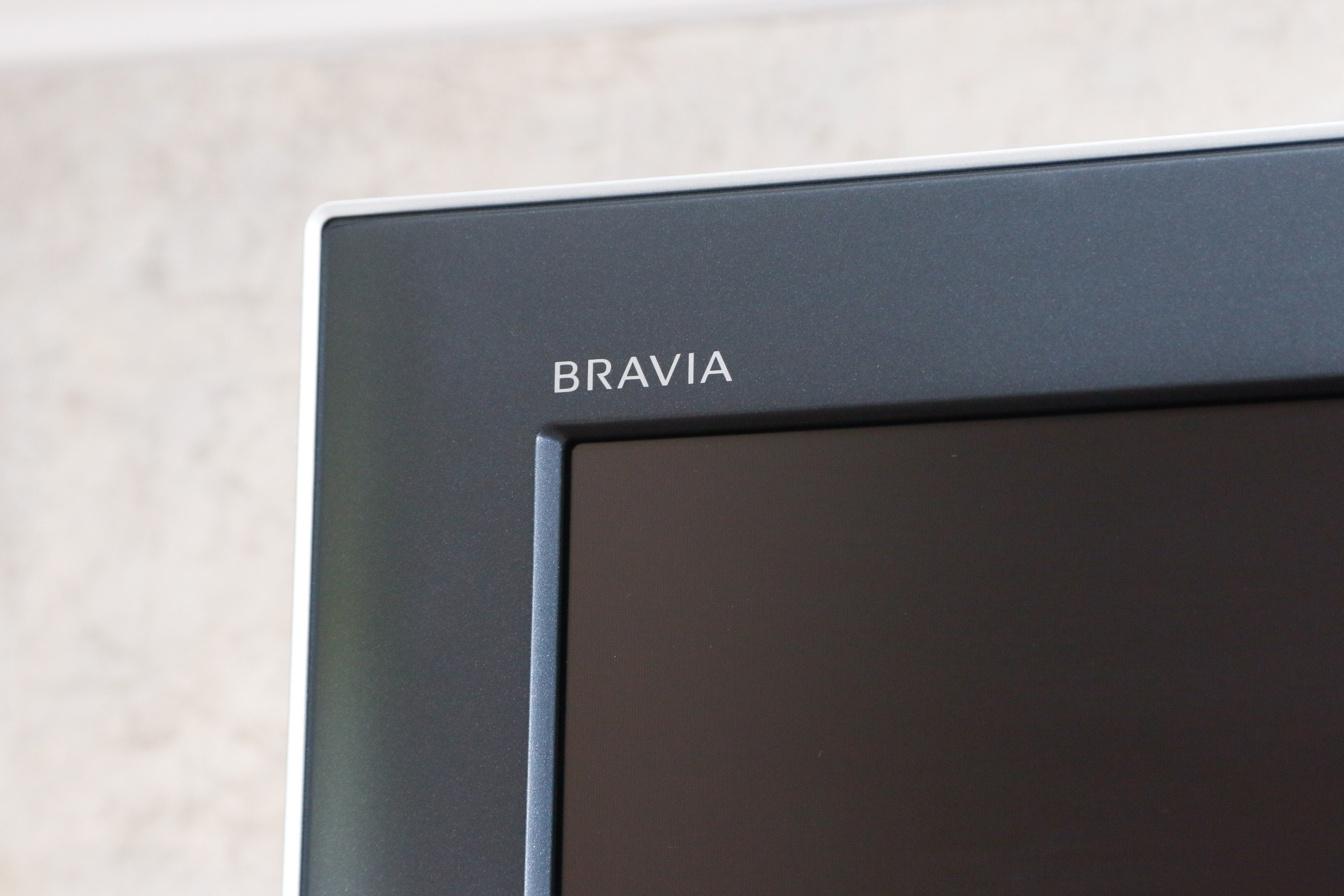 Sony Bravia HDTV With Wall Mount