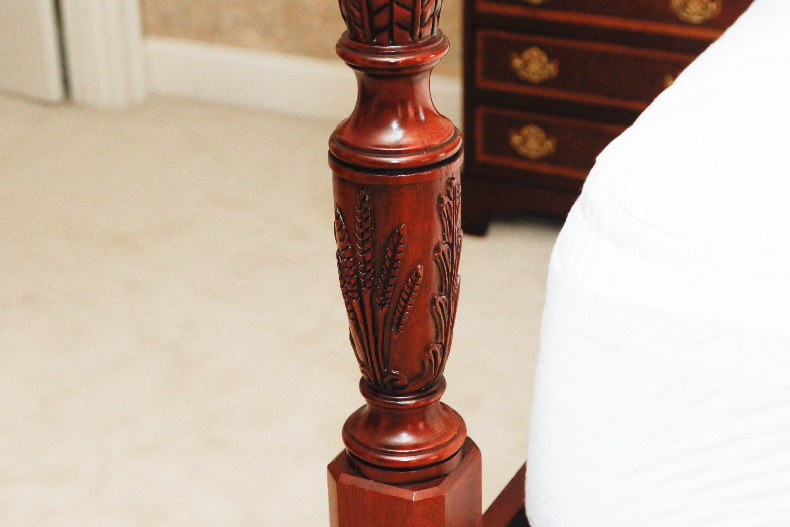 Hickory American Masterpiece Collection Mahogany Poster Bed