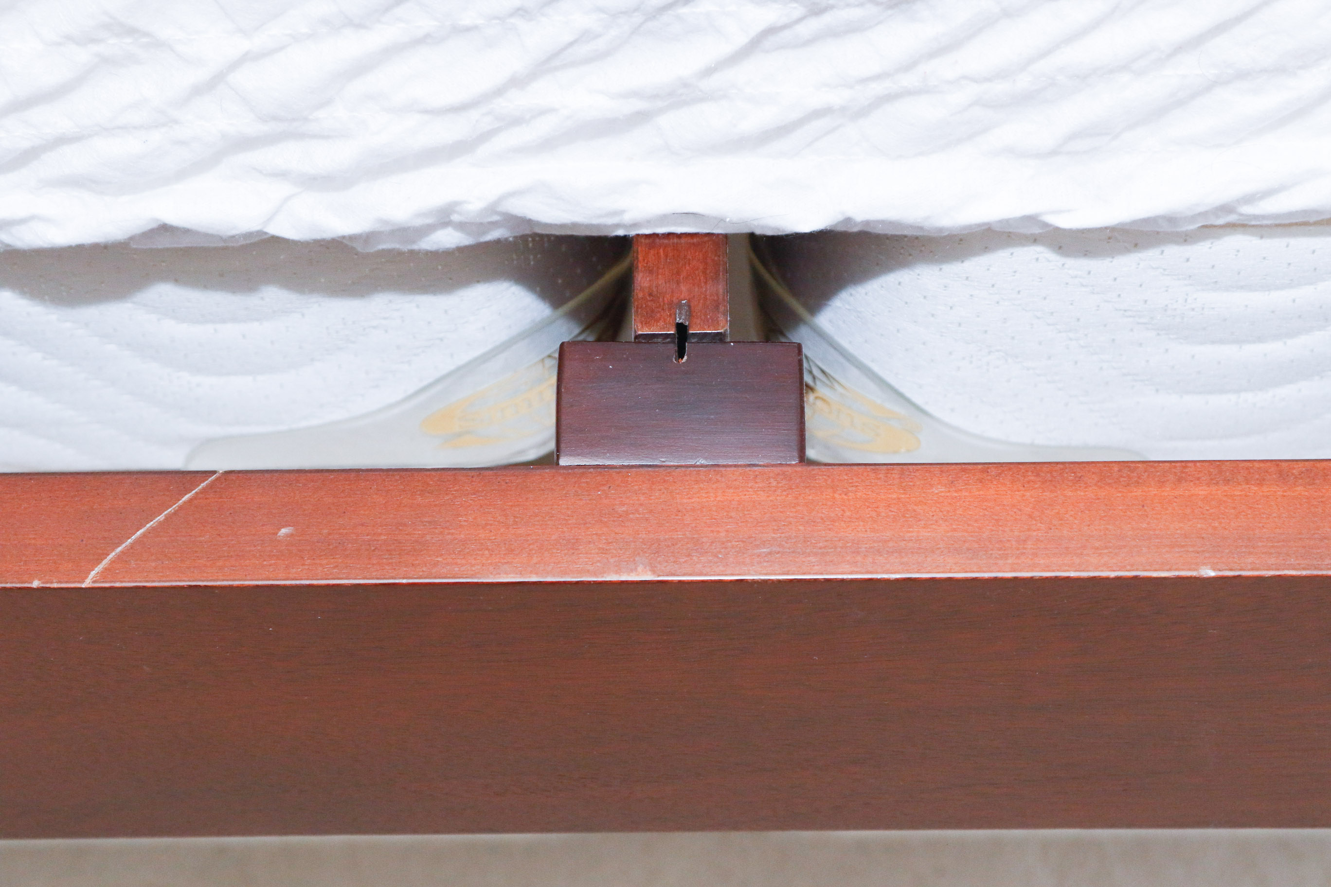 Hickory American Masterpiece Collection Mahogany Poster Bed