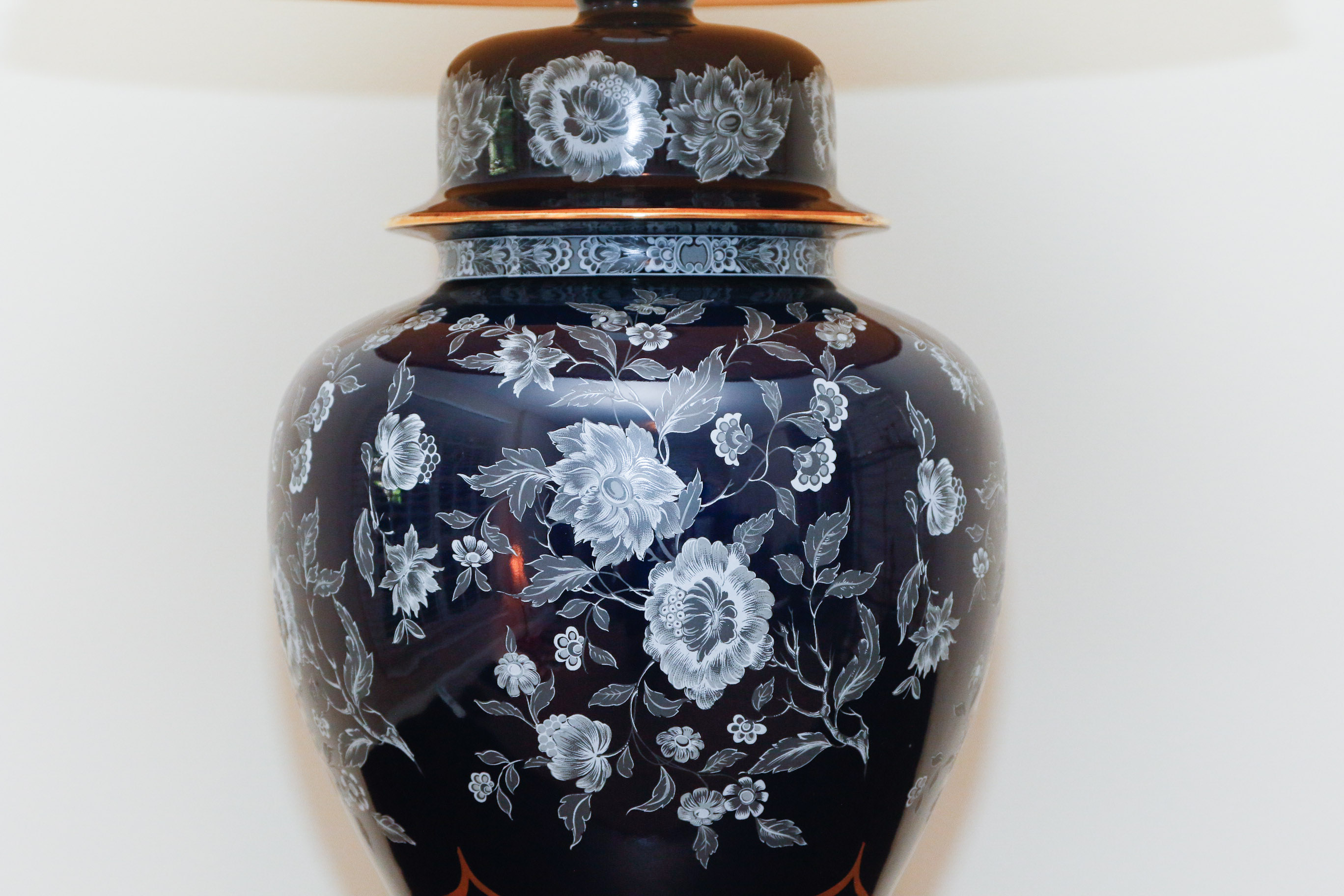 Blue and White Porcelain Table Lamp