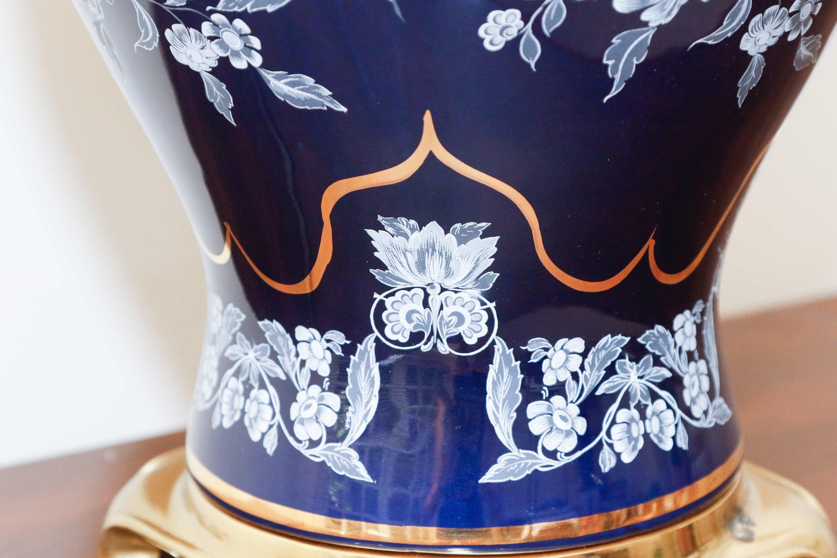 Blue and White Porcelain Table Lamp