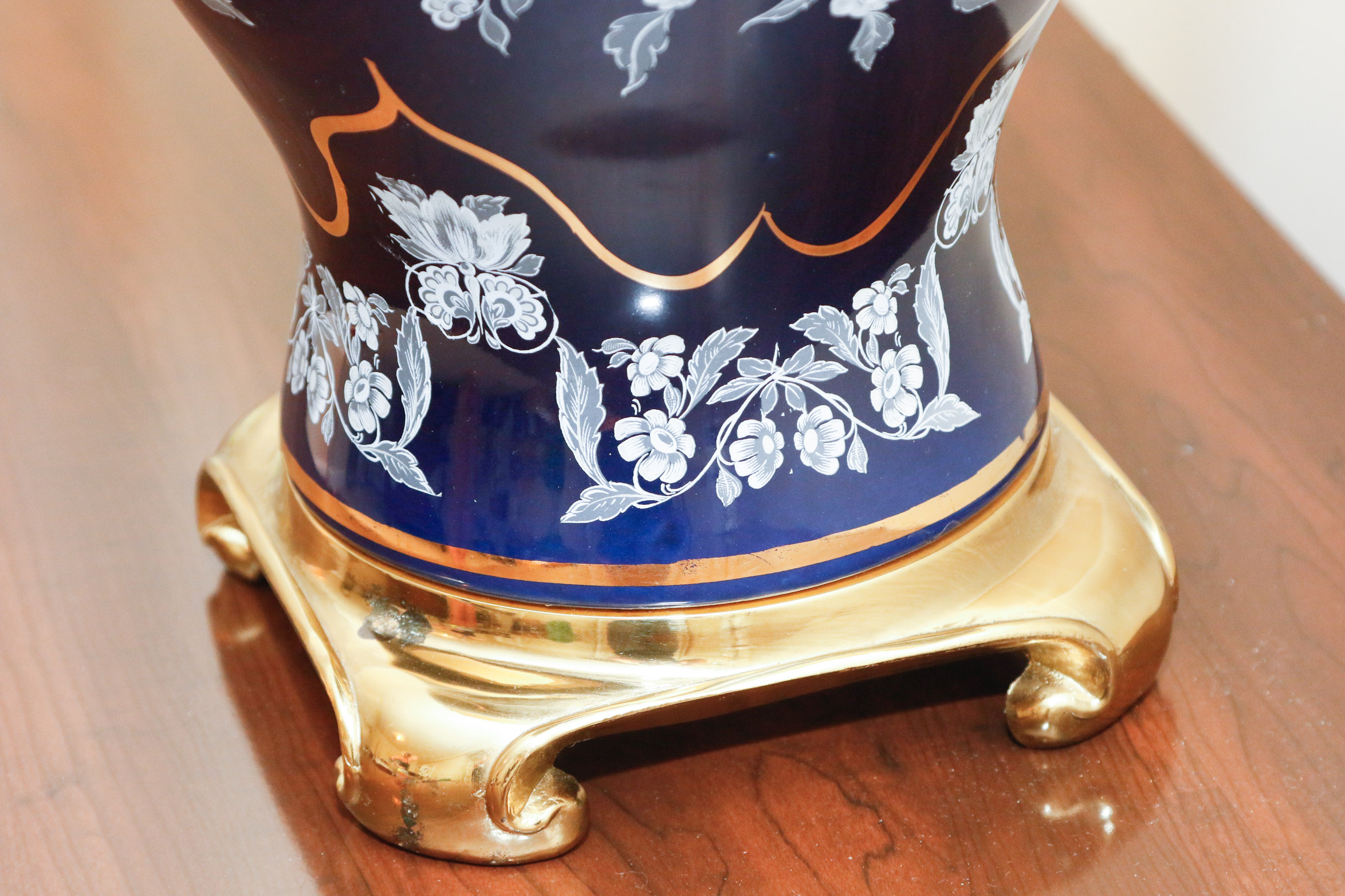 Blue and White Porcelain Table Lamp