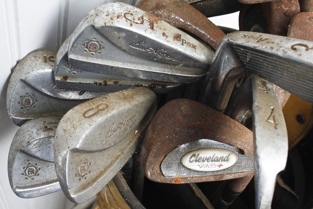 Vintage Georgia Tech Golf Bag And Golf Clubs