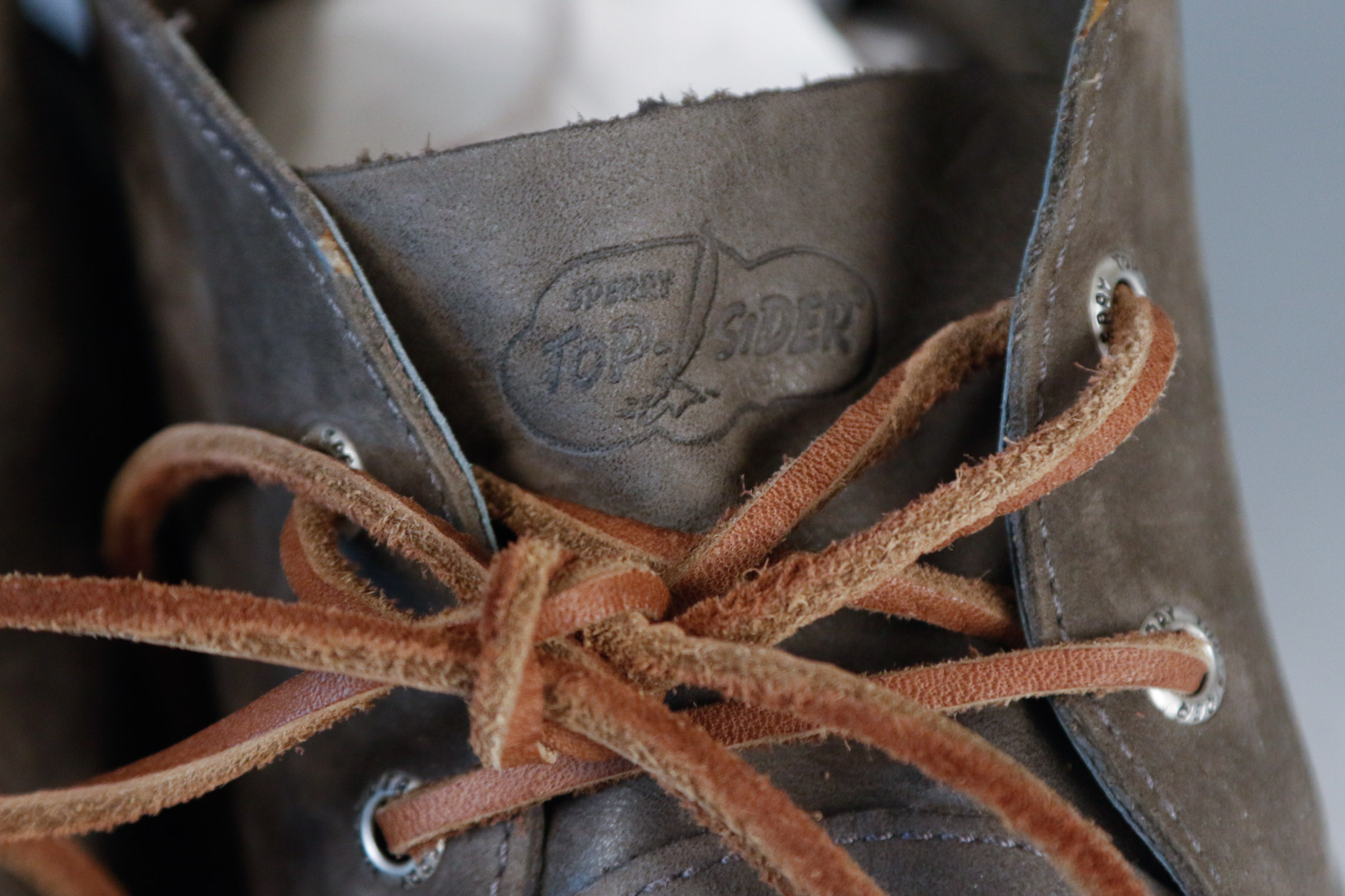 Men's Size 12 Sperry Suede Chukka Boots