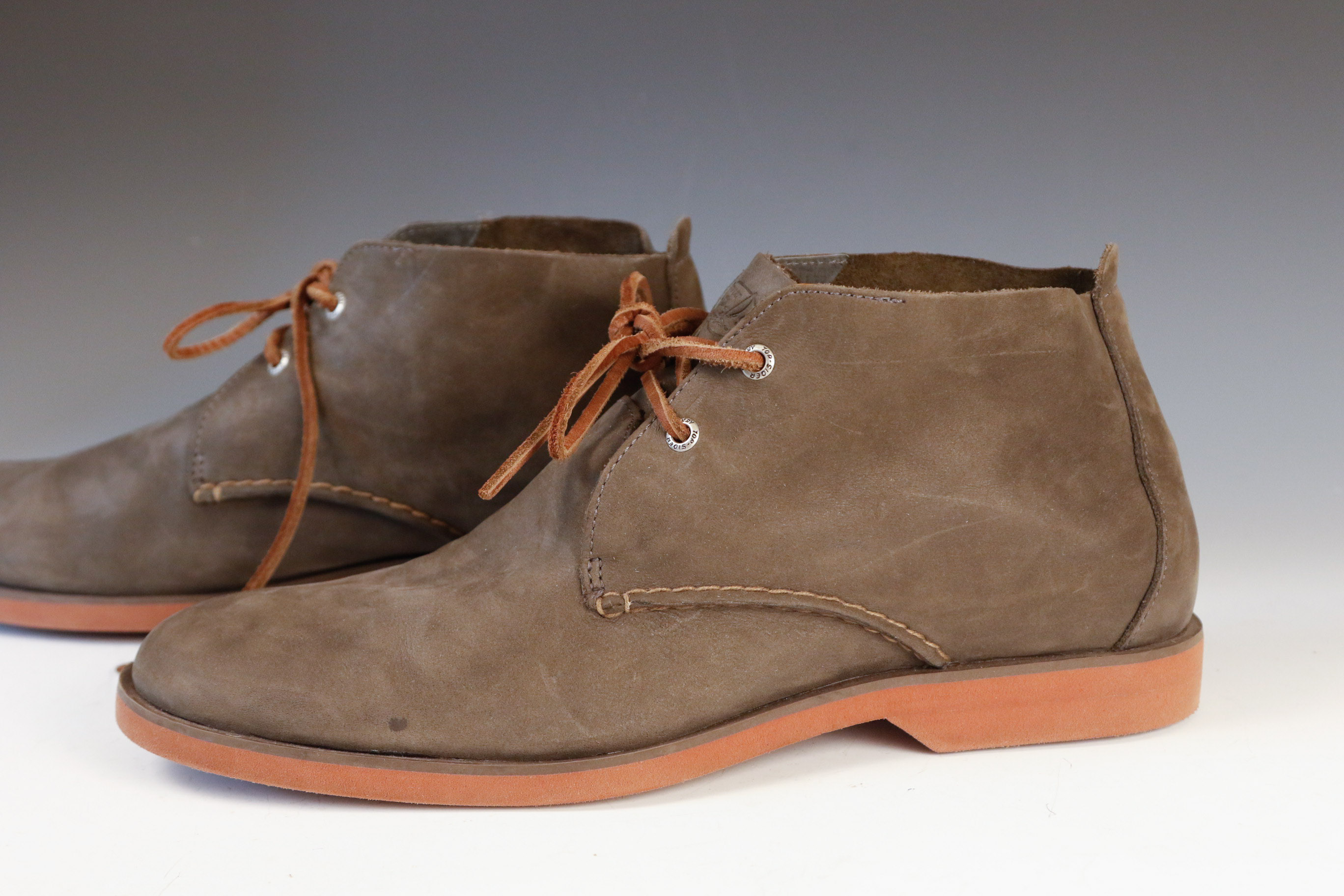 Men's Size 12 Sperry Suede Chukka Boots