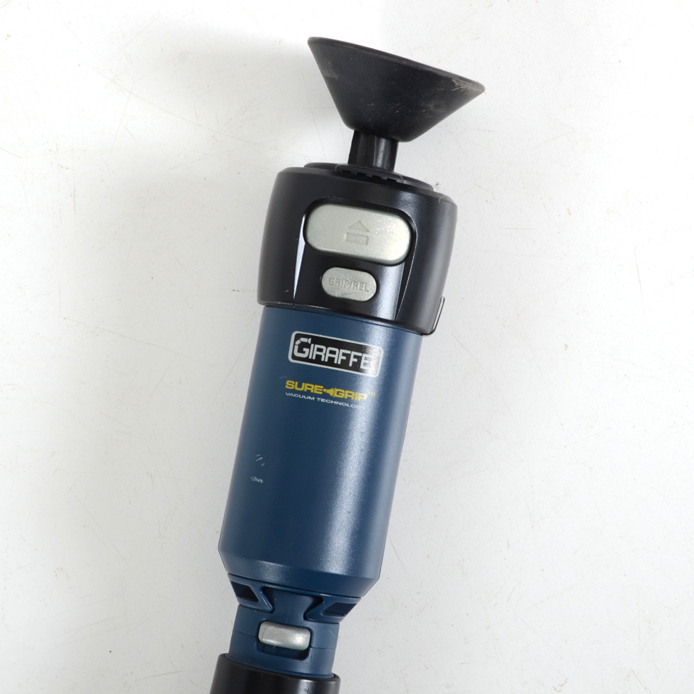 Giraffe Sure Grip Light Bulb Changer