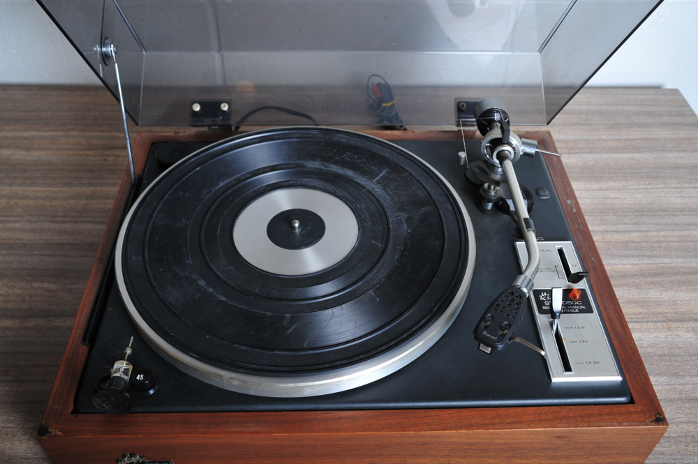 Vintage Sansui Turntable, Receiver and Accessories