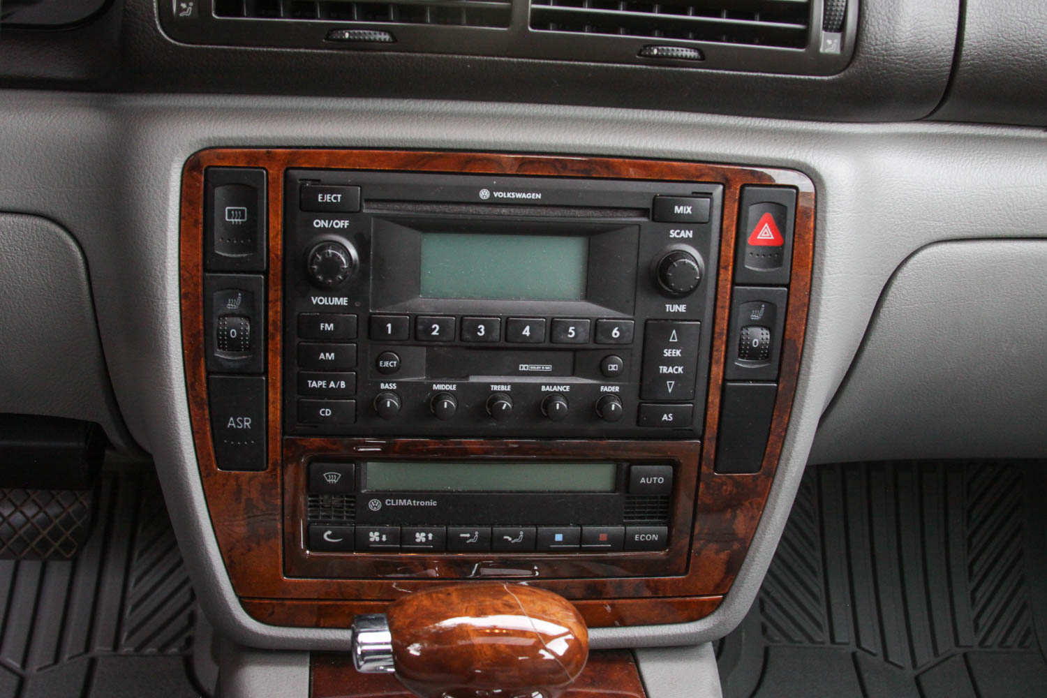 2002 2.8L V6 Volkswagen Passat GLX Sedan