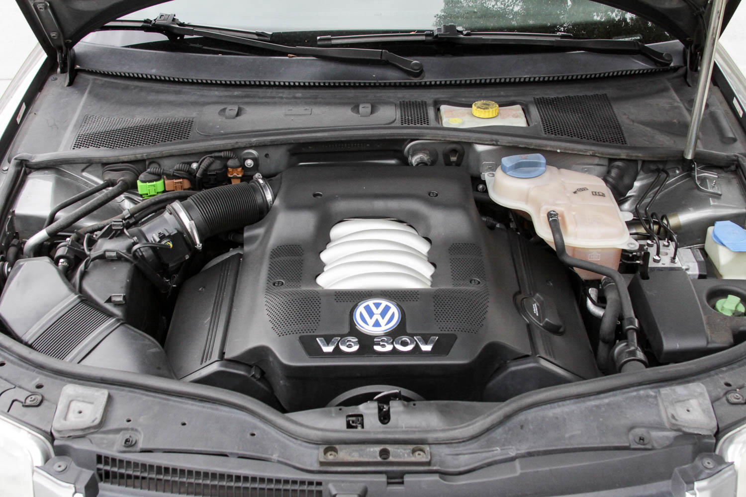 2002 2.8L V6 Volkswagen Passat GLX Sedan