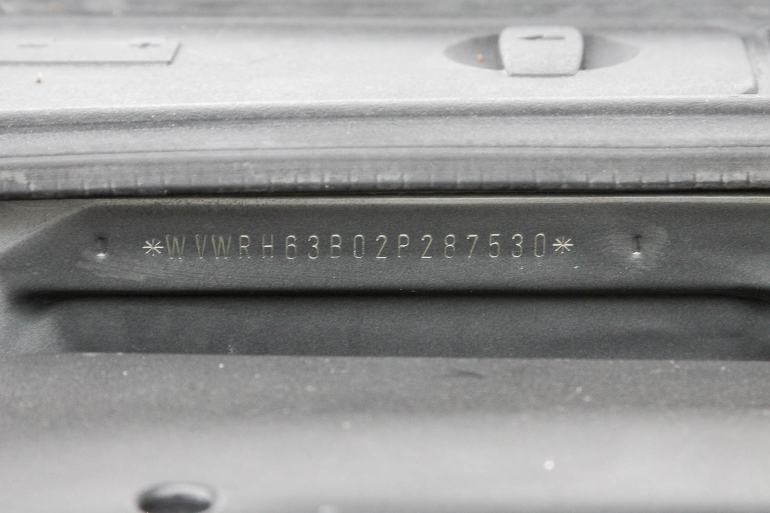 2002 2.8L V6 Volkswagen Passat GLX Sedan