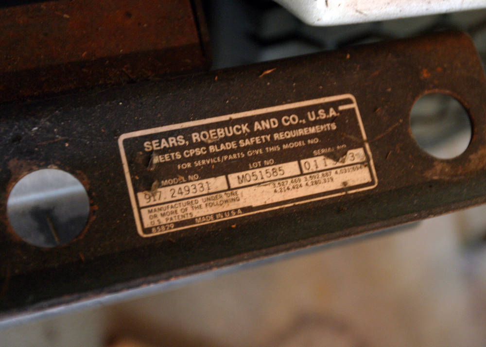 Craftsman Riding Lawnmower