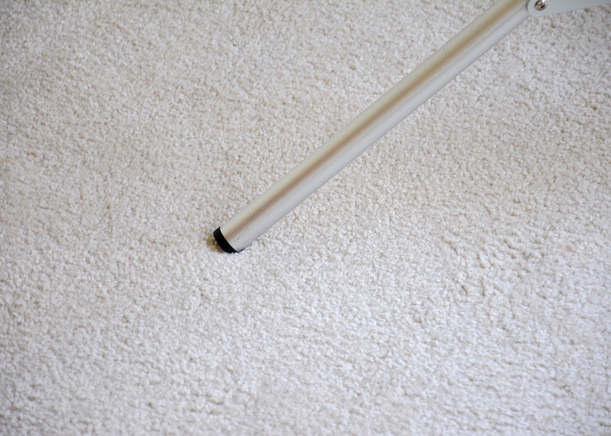 Epson Accolade Duet Projection Screen and Stand