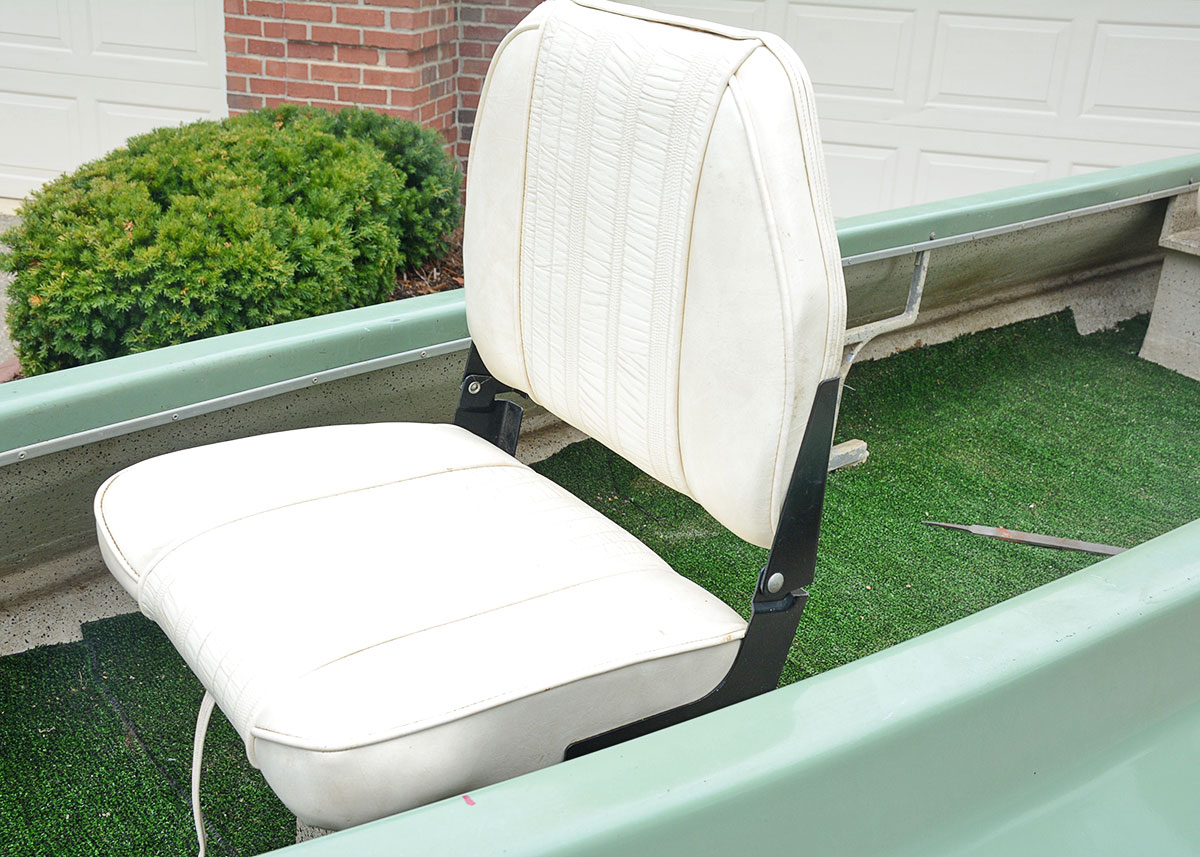 Vintage 1970 Super Skeeter Fiberglass Fishing Boat and Trailer