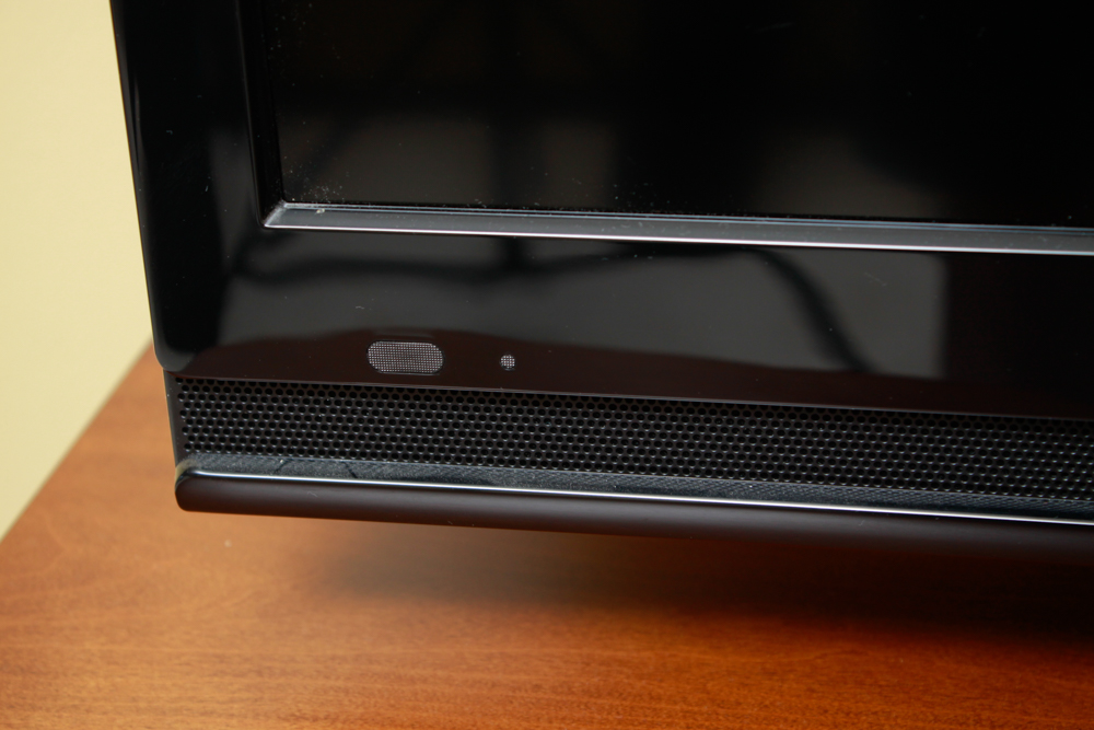 Insignia 39" LCD HDTV With Remote Control