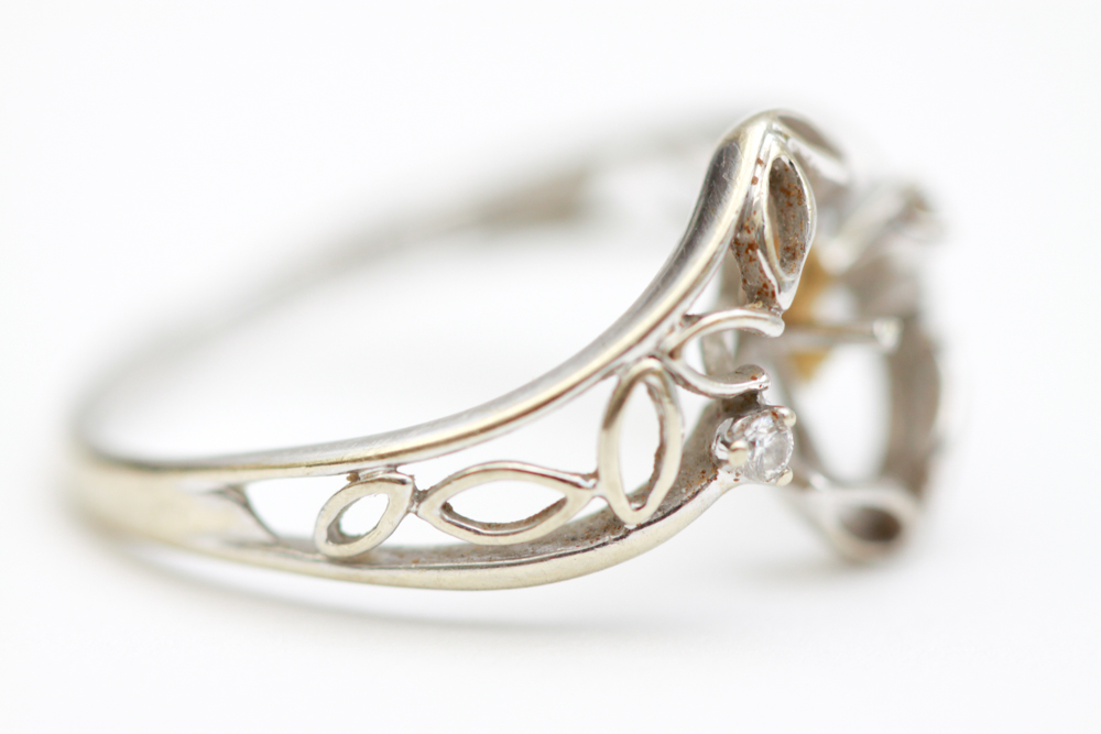 14K White Gold Ring Setting with Diamonds