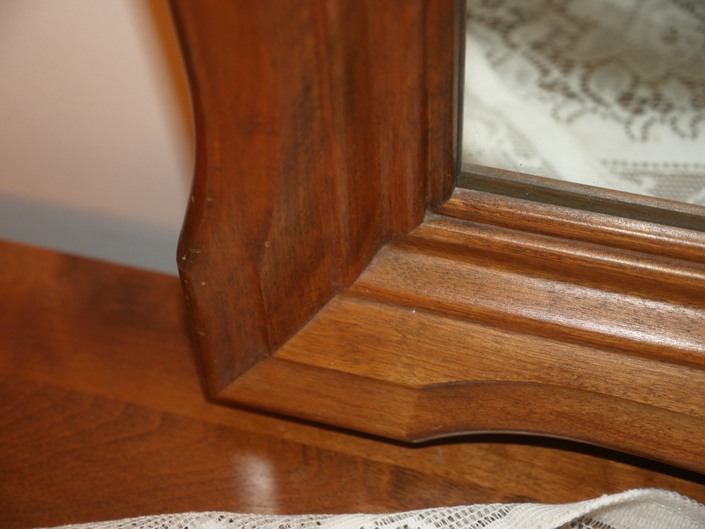 Vintage Meredith Chest of Drawers with Mirror