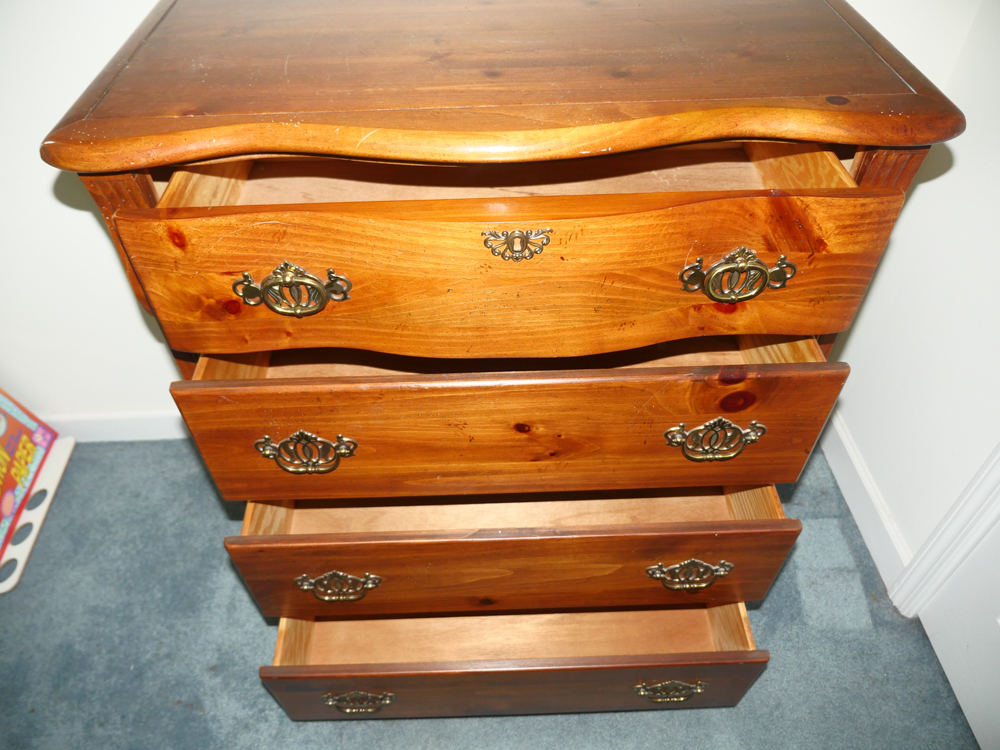 Vintage Chest of Drawers