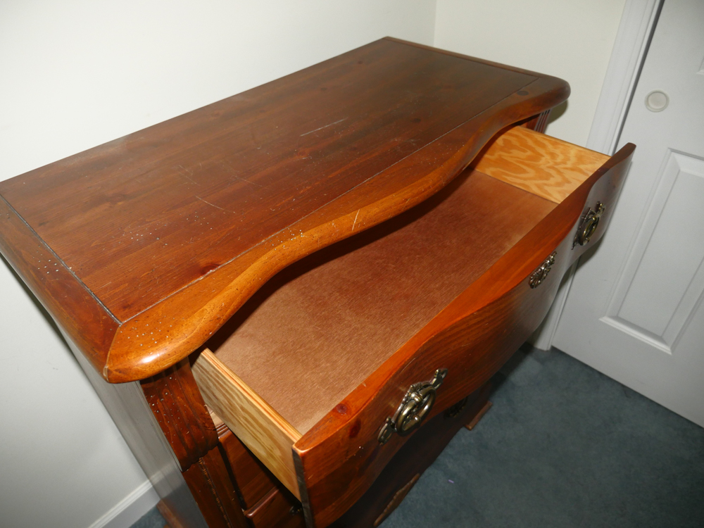Vintage Chest of Drawers