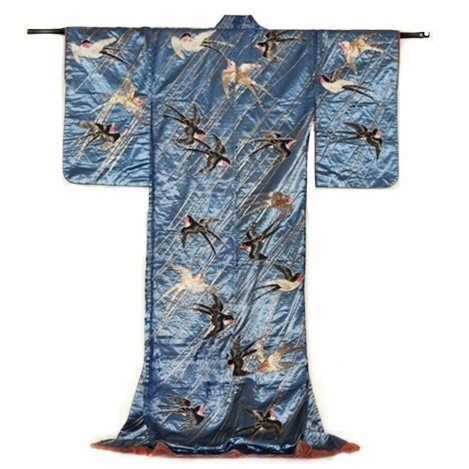 Stunning 19/20th Century Japanese Blue Silk Kimono with Embroidered Sparrows and Gold Wrapped Thread Embroidery