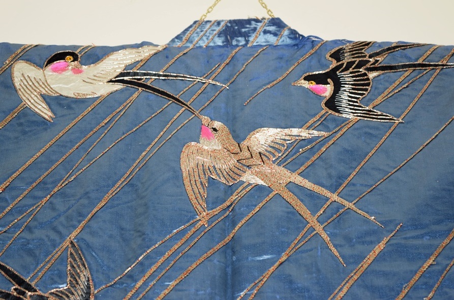 Stunning 19/20th Century Japanese Blue Silk Kimono with Embroidered Sparrows and Gold Wrapped Thread Embroidery