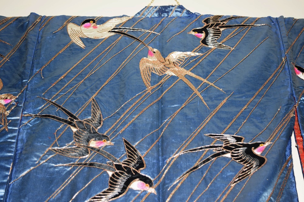 Stunning 19/20th Century Japanese Blue Silk Kimono with Embroidered Sparrows and Gold Wrapped Thread Embroidery