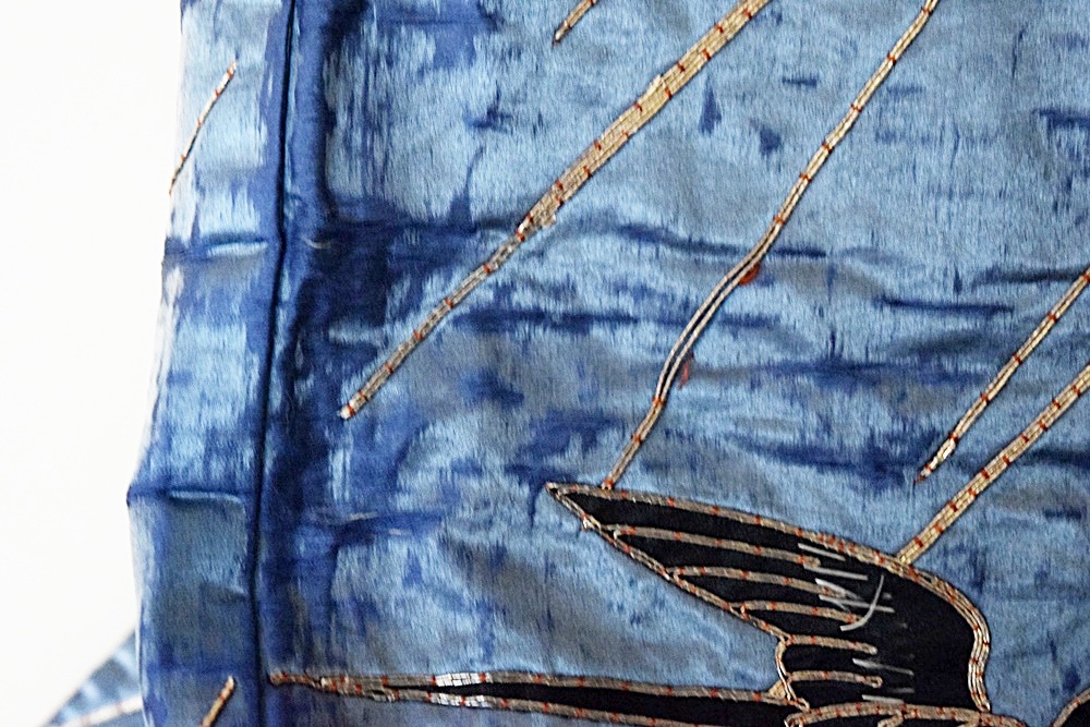 Stunning 19/20th Century Japanese Blue Silk Kimono with Embroidered Sparrows and Gold Wrapped Thread Embroidery