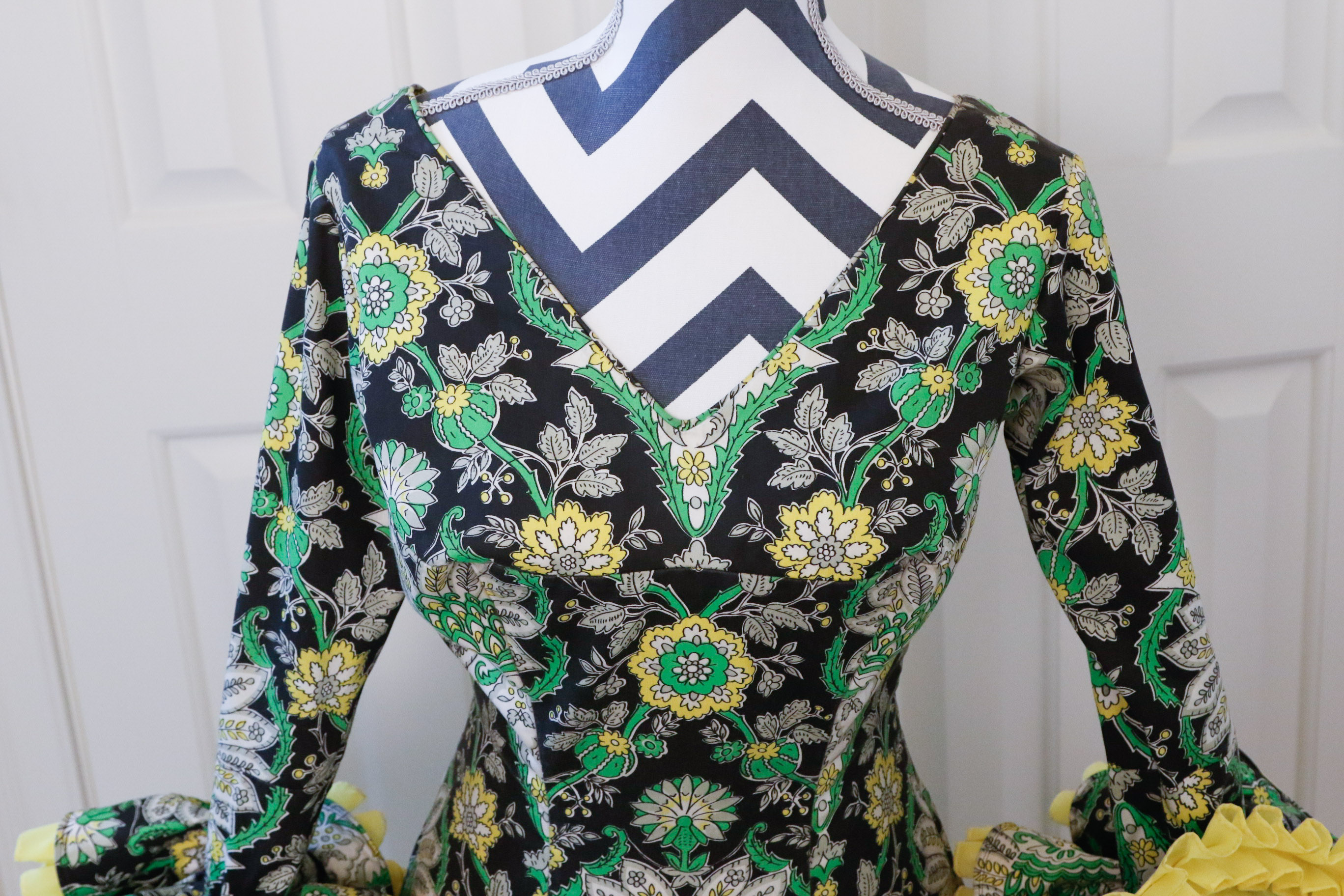 Vintage Spanish Flamenco Dress