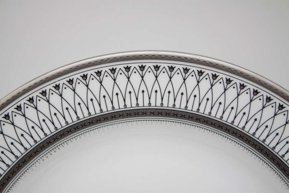 Williams-Sonoma Red Star and RRP Holiday Plate Sets