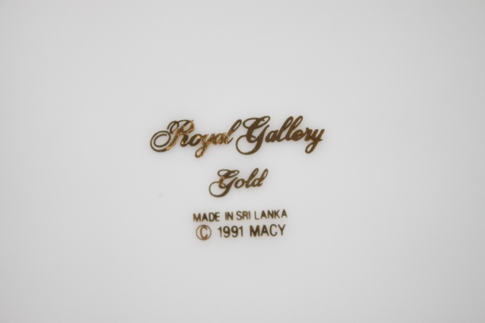 Royal Gallery "Gold Buffet" China Service for 16