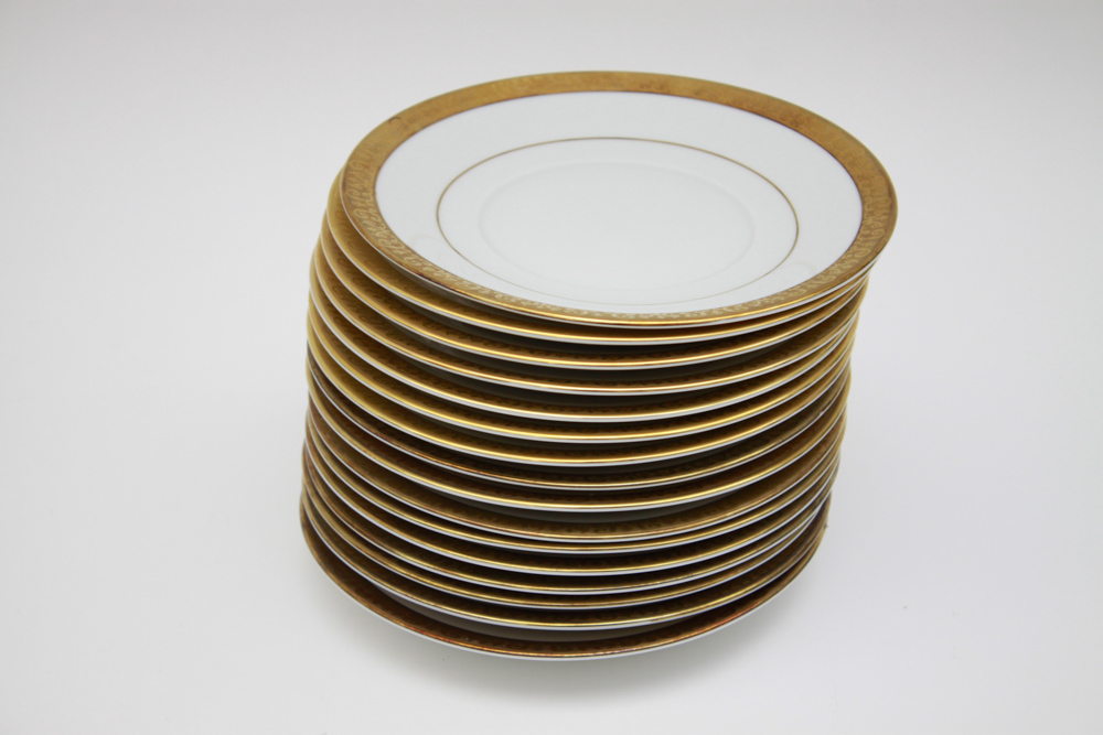 Royal Gallery "Gold Buffet" China Service for 16