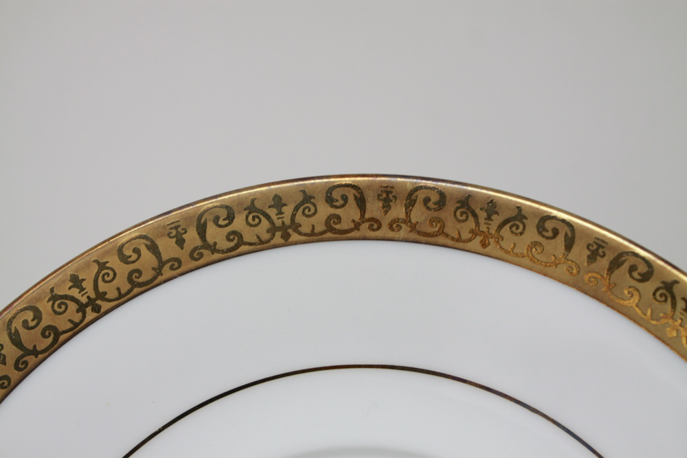 Royal Gallery "Gold Buffet" China Service for 16