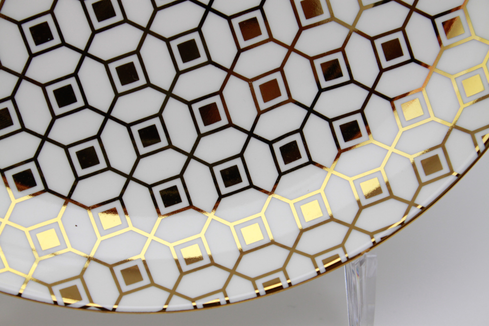 RRP China "Riva" Gold Set of Luncheon Plates and Mugs