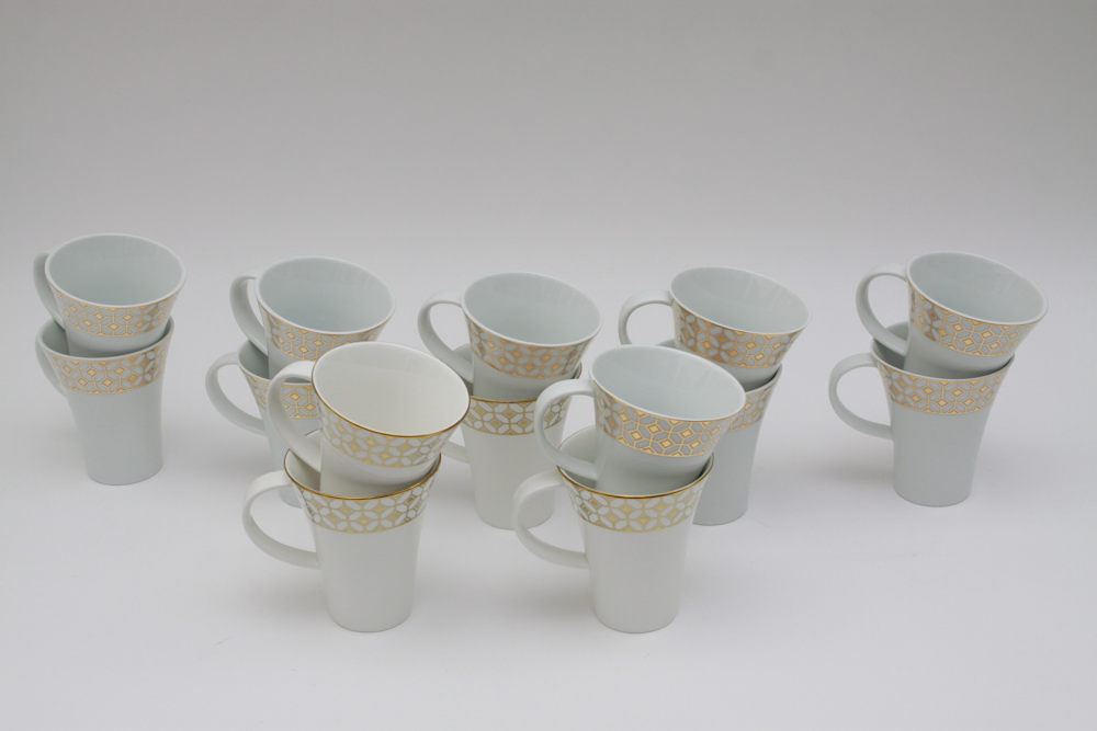 RRP China "Riva" Gold Set of Luncheon Plates and Mugs