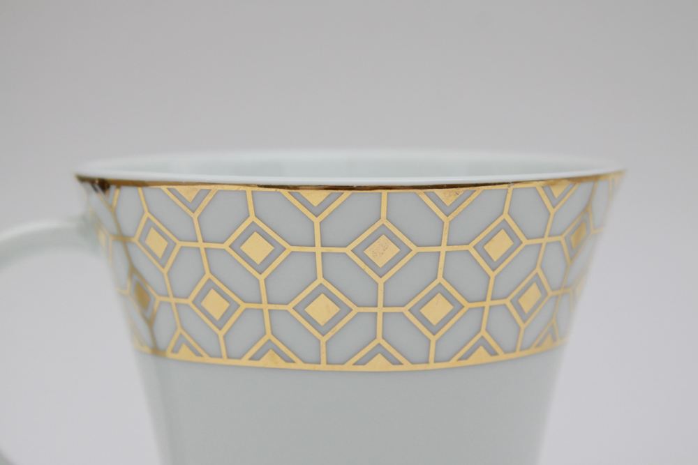 RRP China "Riva" Gold Set of Luncheon Plates and Mugs