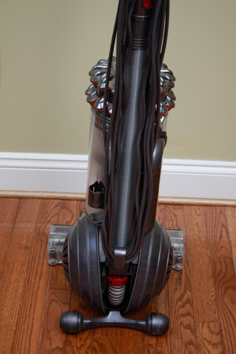 Dyson "Cinetic" Vacuum with All Attahments